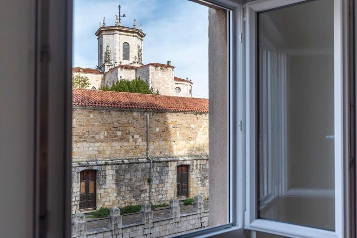 Casa Junto A La Catedral Apartment ซานตานเดร์ ภายนอก รูปภาพ