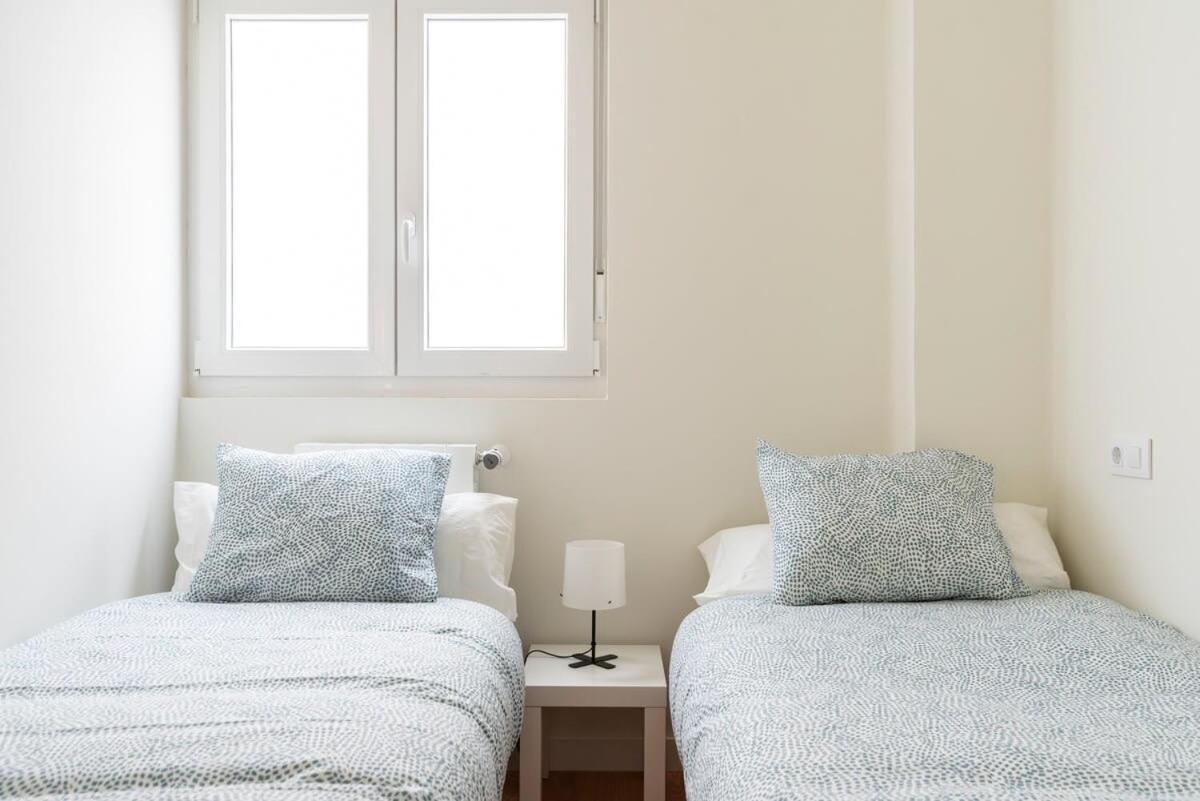 Casa Junto A La Catedral Apartment ซานตานเดร์ ภายนอก รูปภาพ